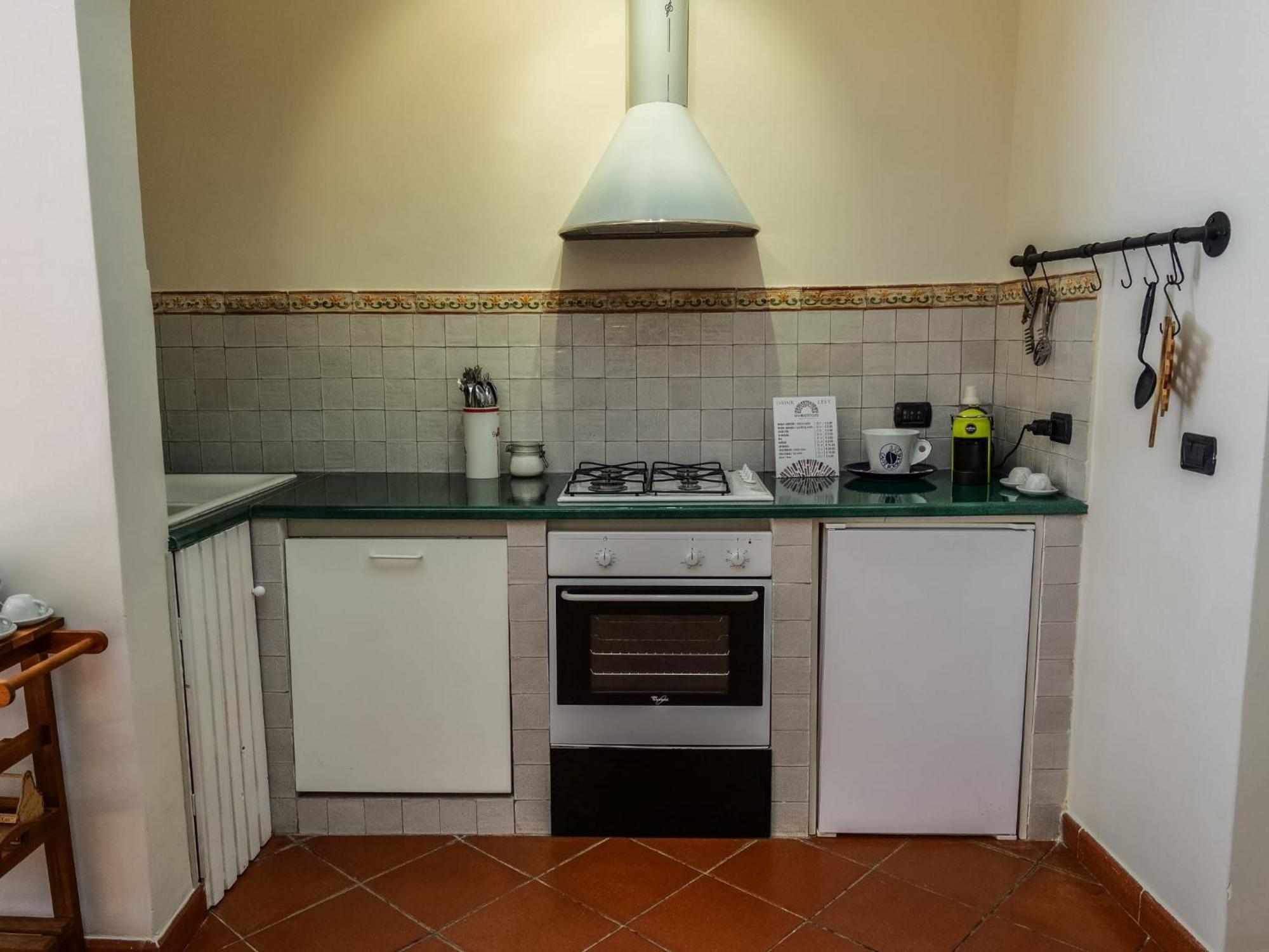 Umberto 25 Bed and Breakfast Santo Stefano di Camastra Buitenkant foto